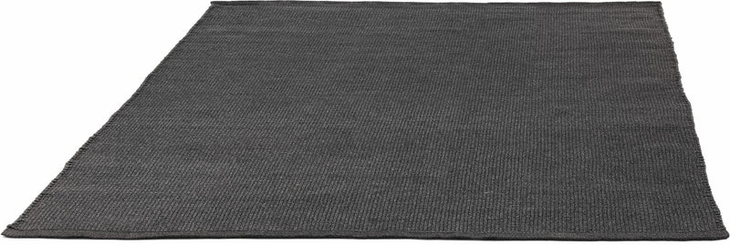 Manutti Linear Rug Tapis d'extérieur 170x230cm Anthracite M513 